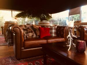 Chesterfield English 2er Sofa 4